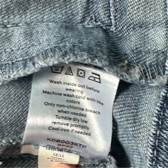 Draper James Women's Ruffle Denim Jean Jacket - Size Small - Picture 9 of 10